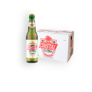 Botella verde de cerveza con etiqueta y chapa marca Cristal Extra, caja de cartón blanca